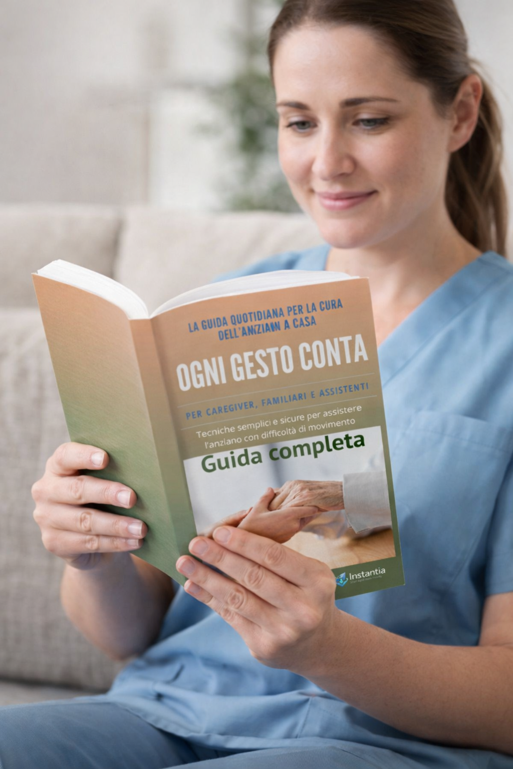 Caregiver che legge la Guida Ogni Gesto Conta | Instantia